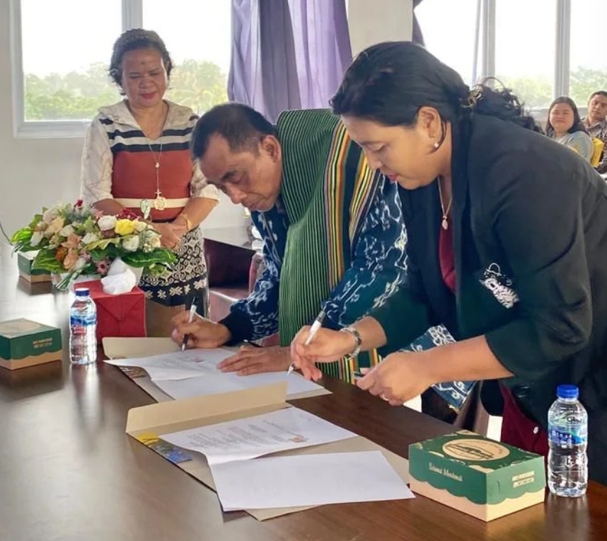 Dr. Muhammad Ridha Haykal Amal Resmikan Kerja Sama Strategis UNMARIS dengan Kementerian PDT