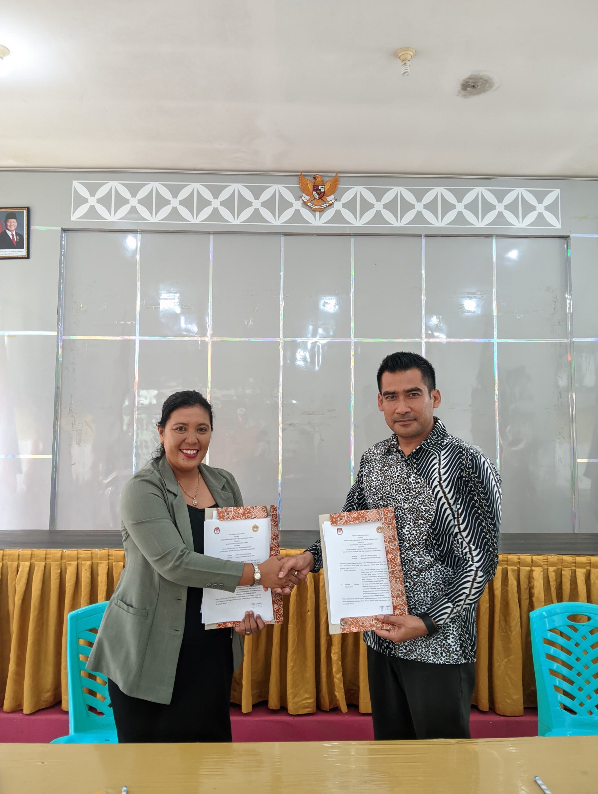 Perluas Sinergi Lintas Sektor, UNMARIS Resmi Gandeng KPU Sumba Barat dan Dua SMK Unggulan